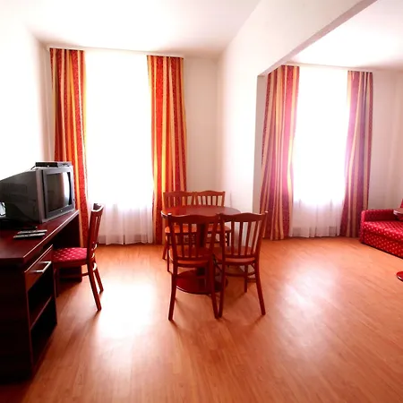 Apartahotel Susa