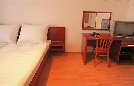 Aparthotel Susa