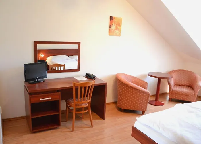 Susa Aparthotel 3*