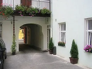Susa Aparthotel 3*