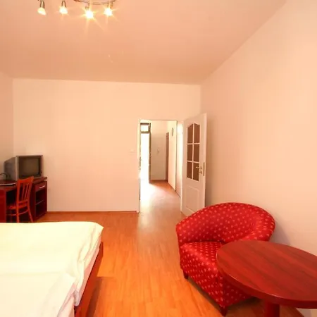 Aparthotel Susa Praag