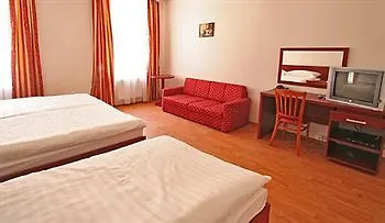 Susa 3* Praag