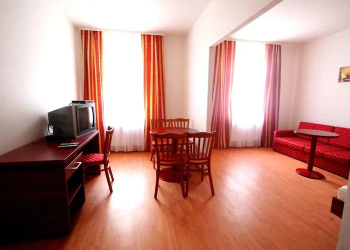 Aparthotel Susa