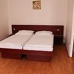 Susa 3* Praga