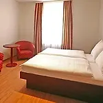 Susa 3*
